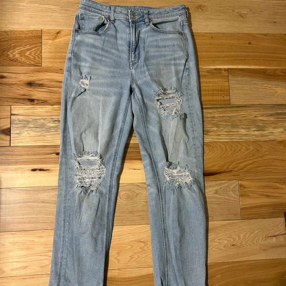 American Eagle Outfitters Light Blue Distressed Straight Leg Jeans